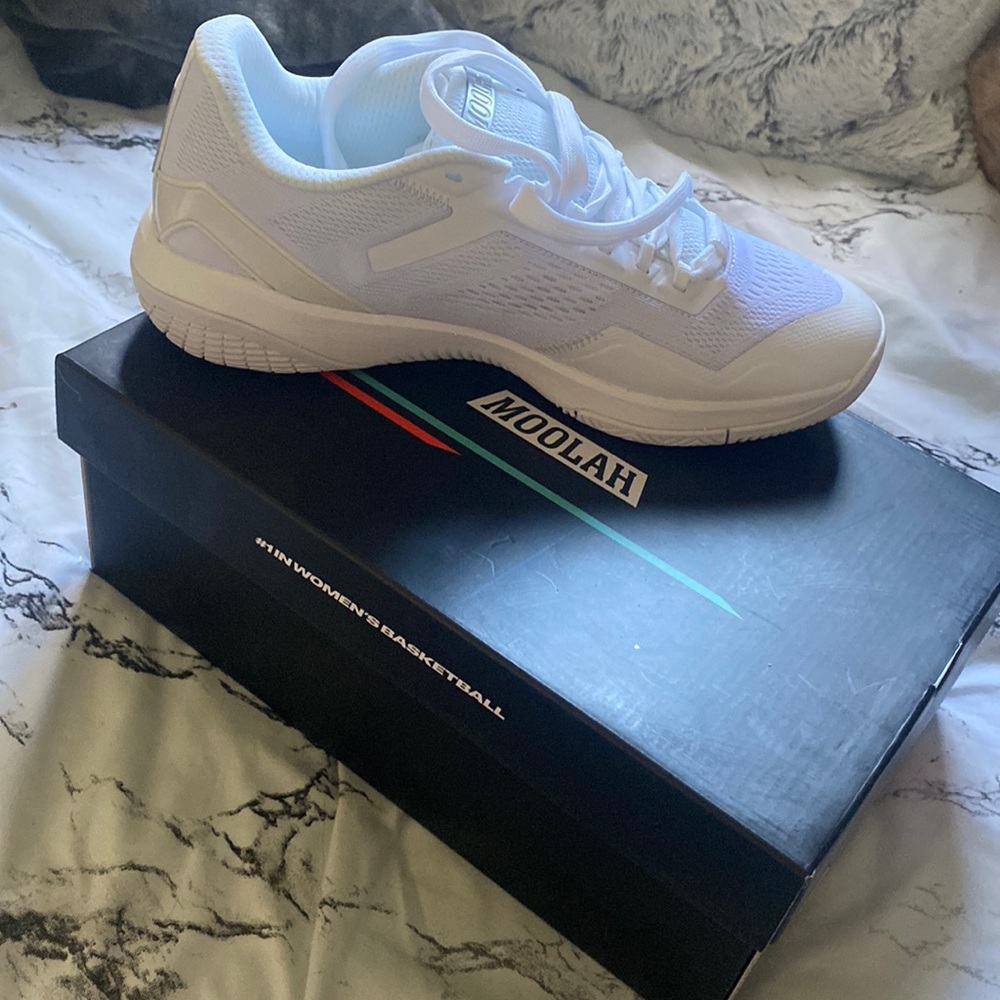 I’m selling , Women owned basketball shoe brand, these are the Neovolt low 2020s